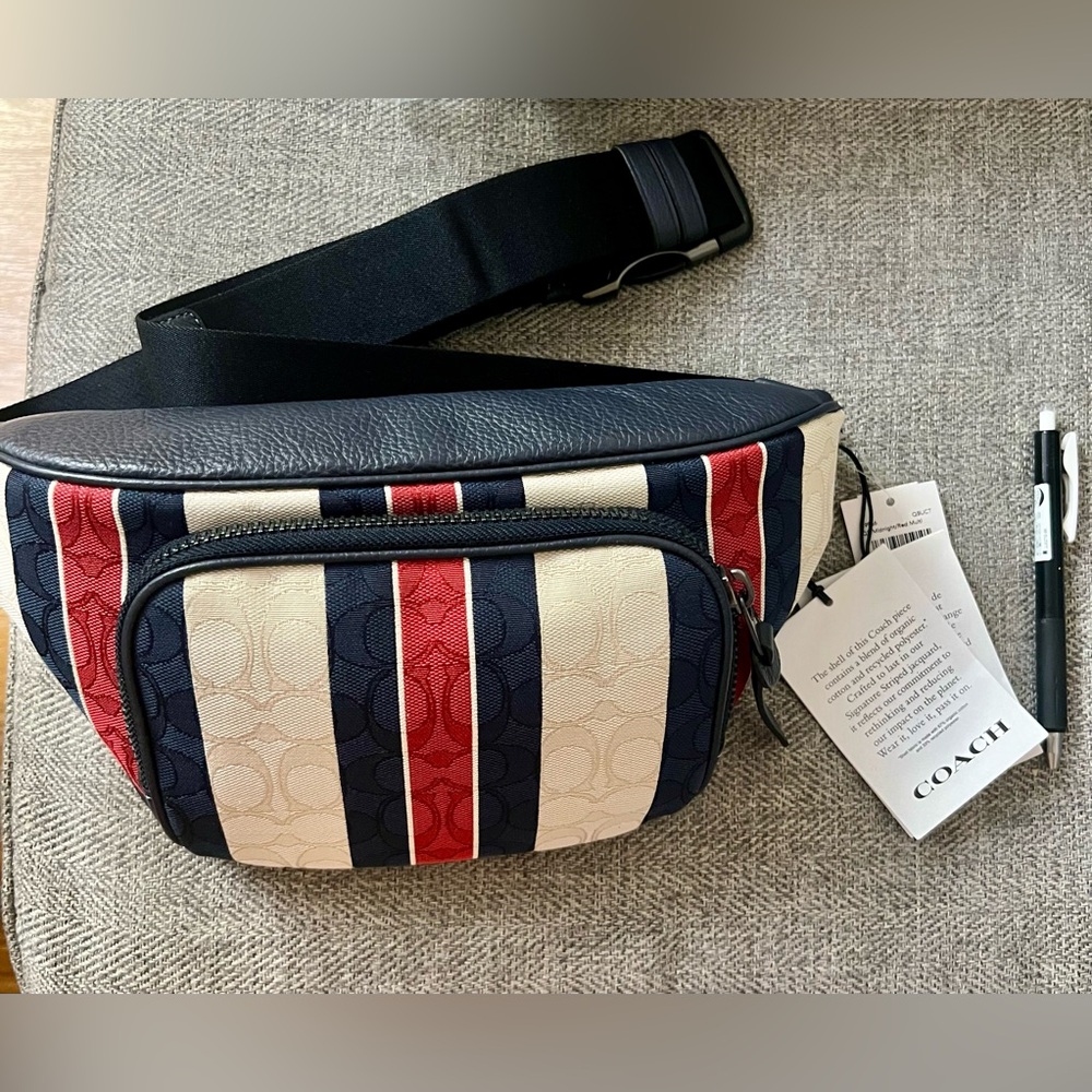 Coach Men's thompson Belt Bag - Navy, Red, and Cream